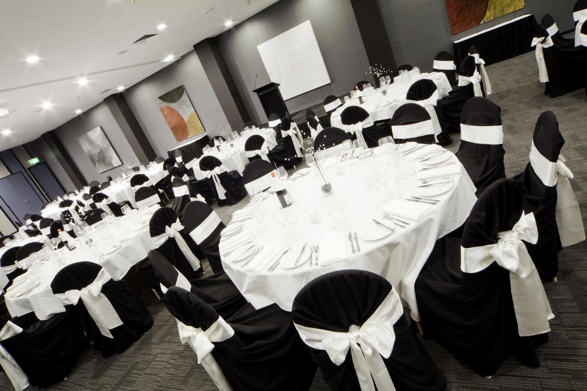 Phillip The Woden Hotel מראה חיצוני תמונה